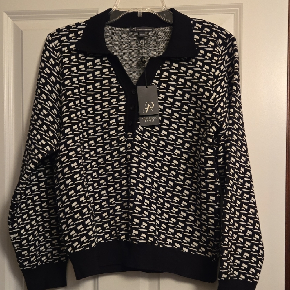 Adrianna Papell Black and White Patterned V-Neck Sweater